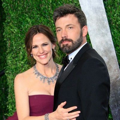 Jennifer Garner and Ben Affleck were photographed together when they were married.